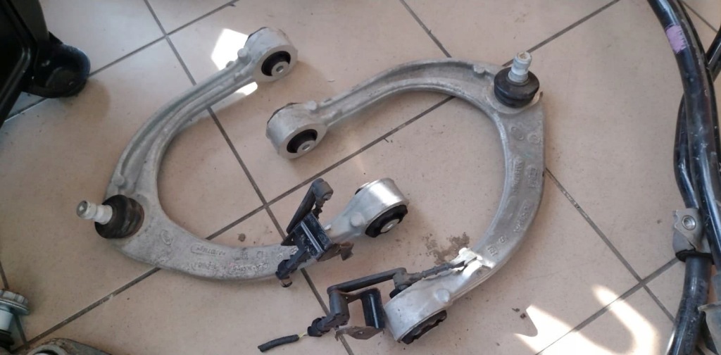 фото №1, Рычаг перед правый левый discovery v l462 2.0d 4x4