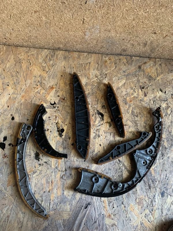 фото №1, Грм audi a6 3.0 tdi напрямна направляюча розподільного валу 059109507k 059109509c