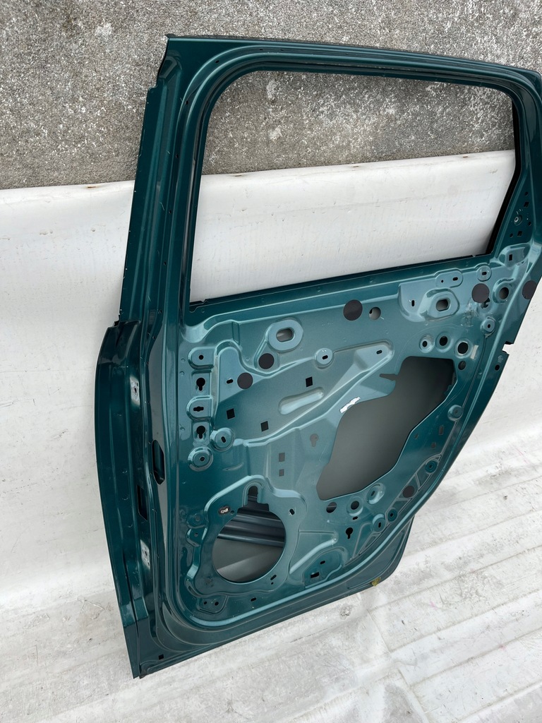 фото №11, Peugeot 308 iii t10 22- kombi дверь правое задняя задние оригинал