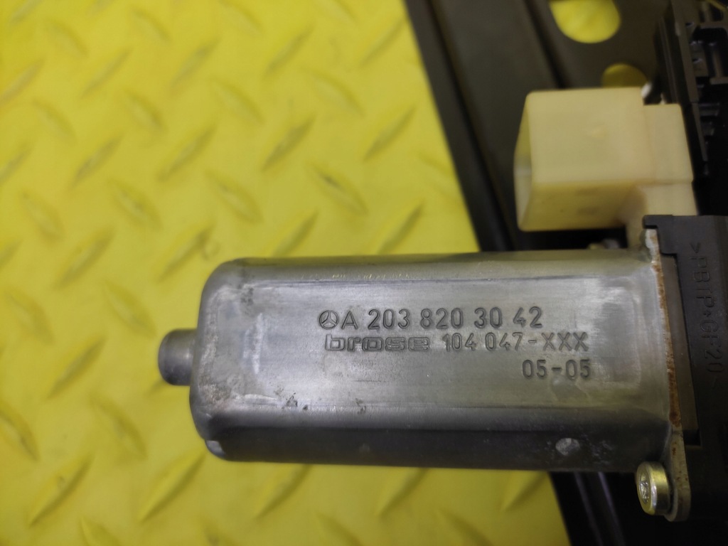 фото №8, Mercedes w203 sedan підйомник скло правий задня