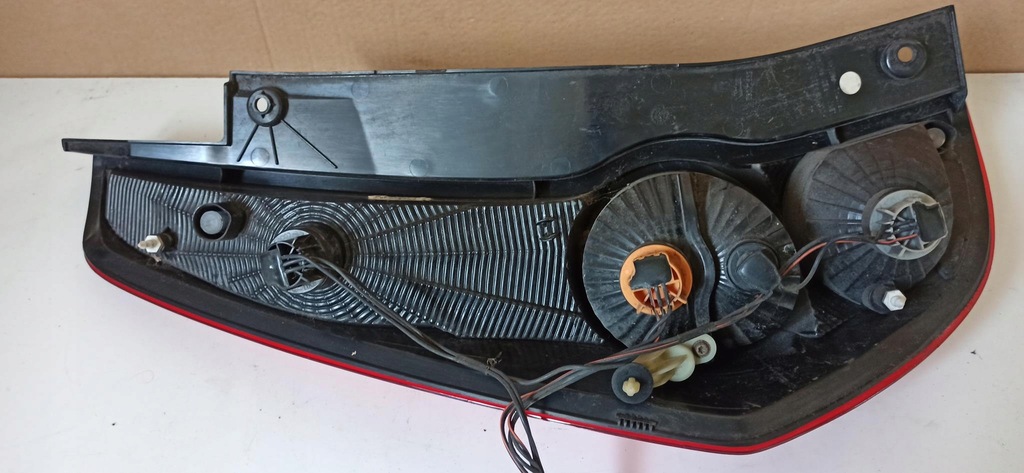 фото №12, Лампа задня права + ліва opel agila b 08-14 oem