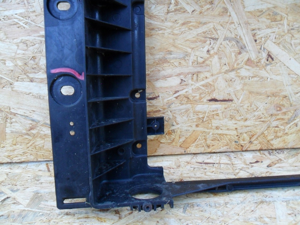 фото №15, Mazda 2 dy 2004- усилитель передний