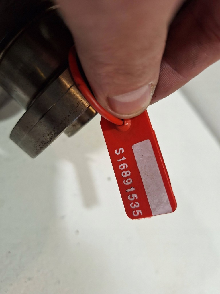 Wał колінчастий номінал 55561516 opel meriva b corsa e b14xer 14- Зі Шроту