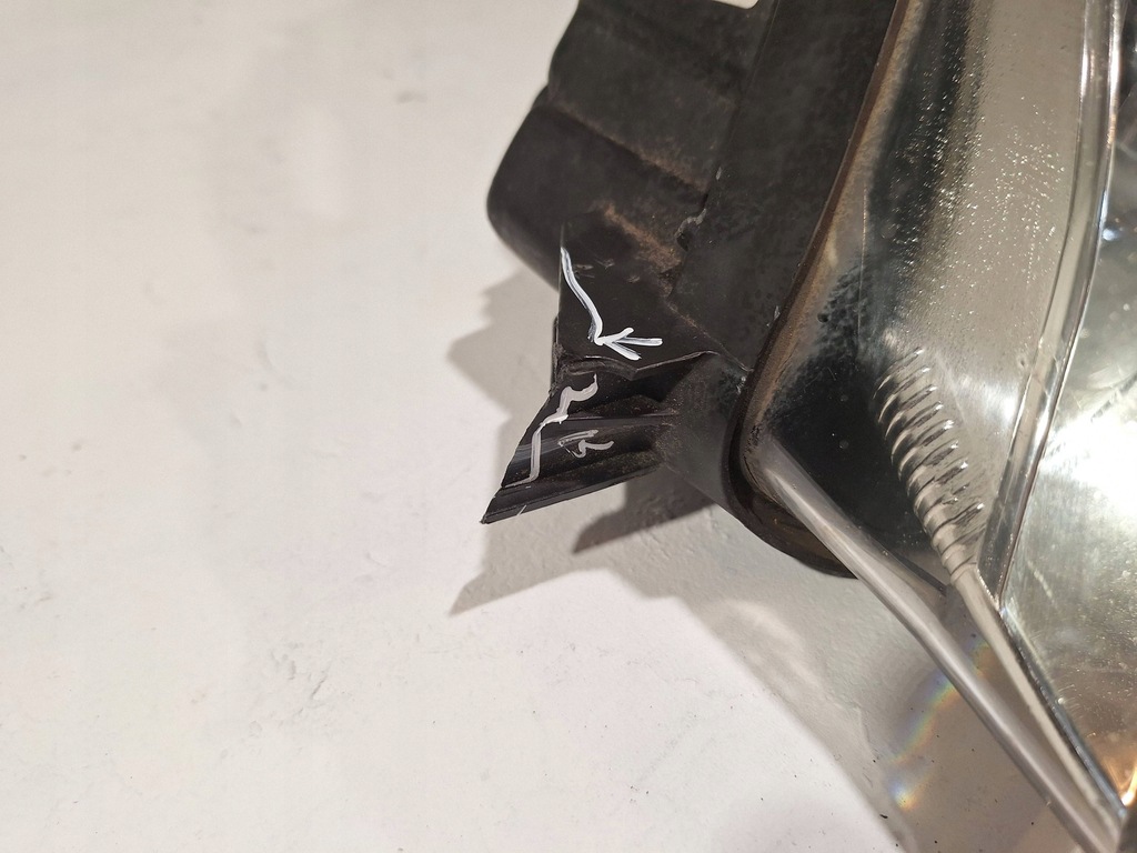 фото №6, Лампа перед левая ксенон 9660236680 peugeot 407 04-