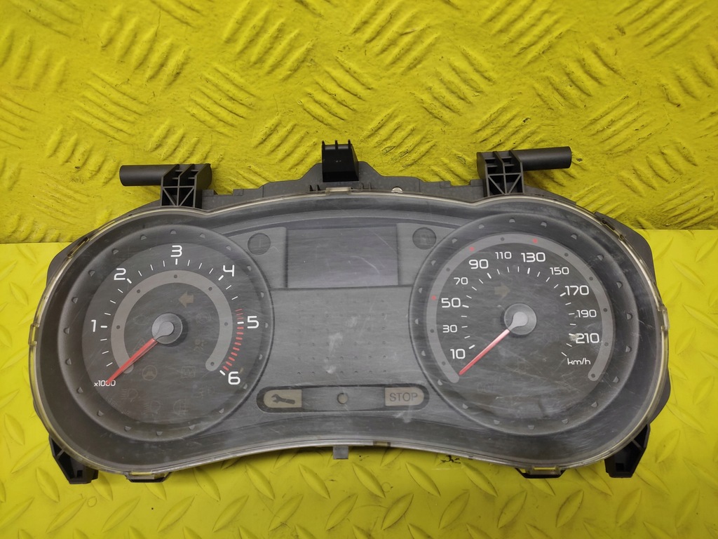 фото №1, Renault clio iii 1.5 dci счетчик приборы 8200471238