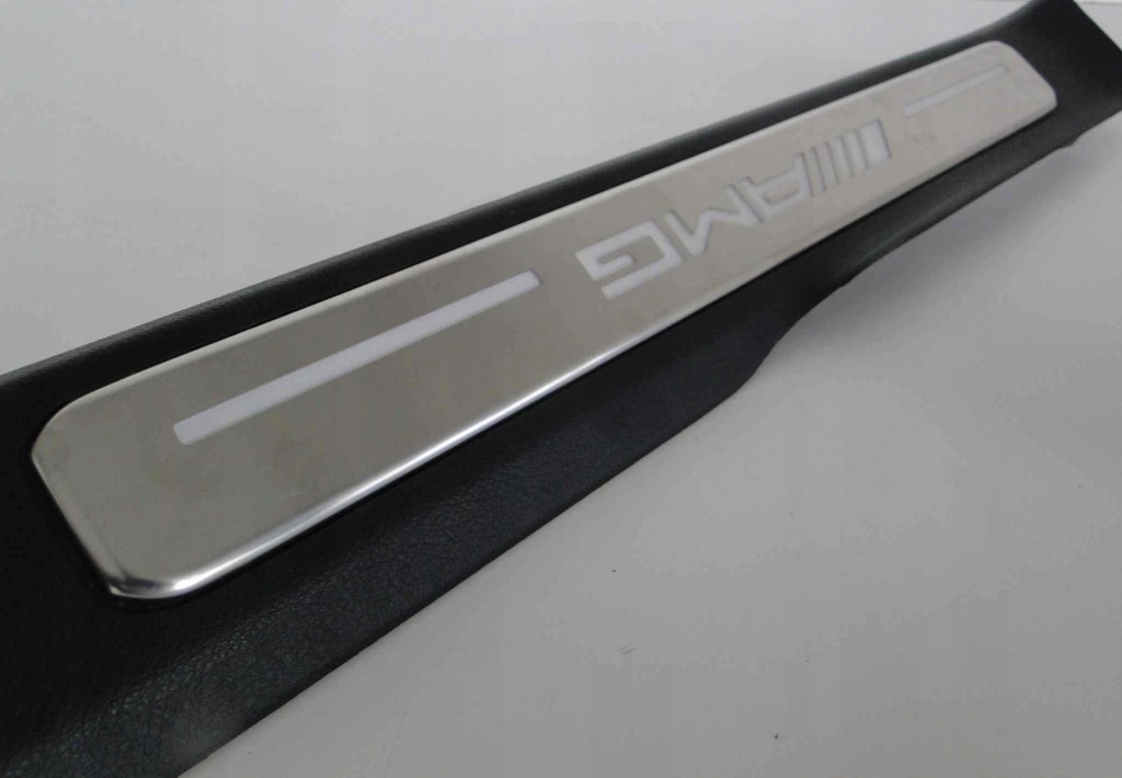 Mercedes g klasa w463 483 молдинг wewnęt 63 amg led Оригинал