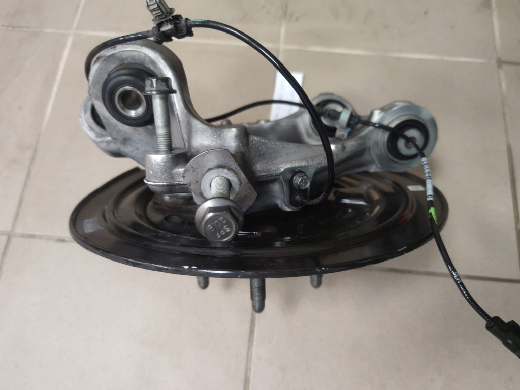 фото №7, Chevrolet camaro задняя правая поворотный кулак 2016+