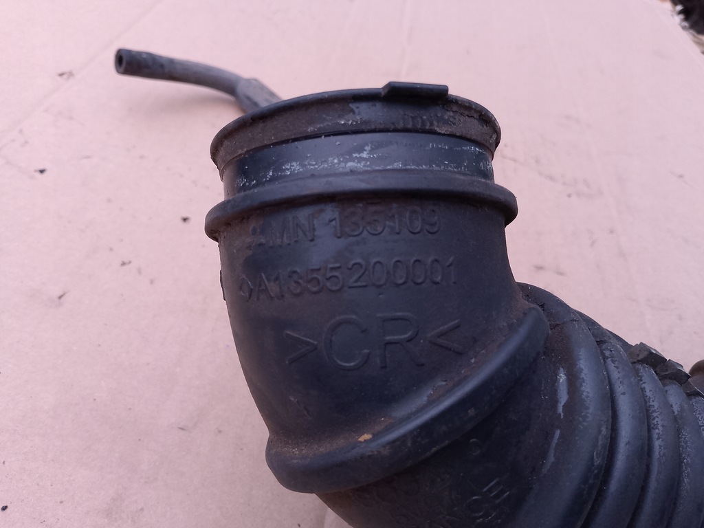 фото №3, Шланг труба воздухозаборник воздуха mitsubishi colt vi 1.3 mn135109