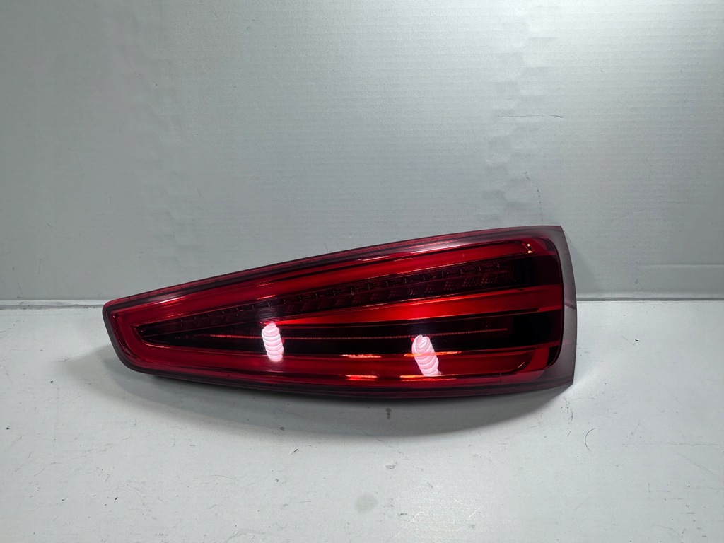 фото №1, Q3 8u лампа правая задняя задняя led 8u0945094a