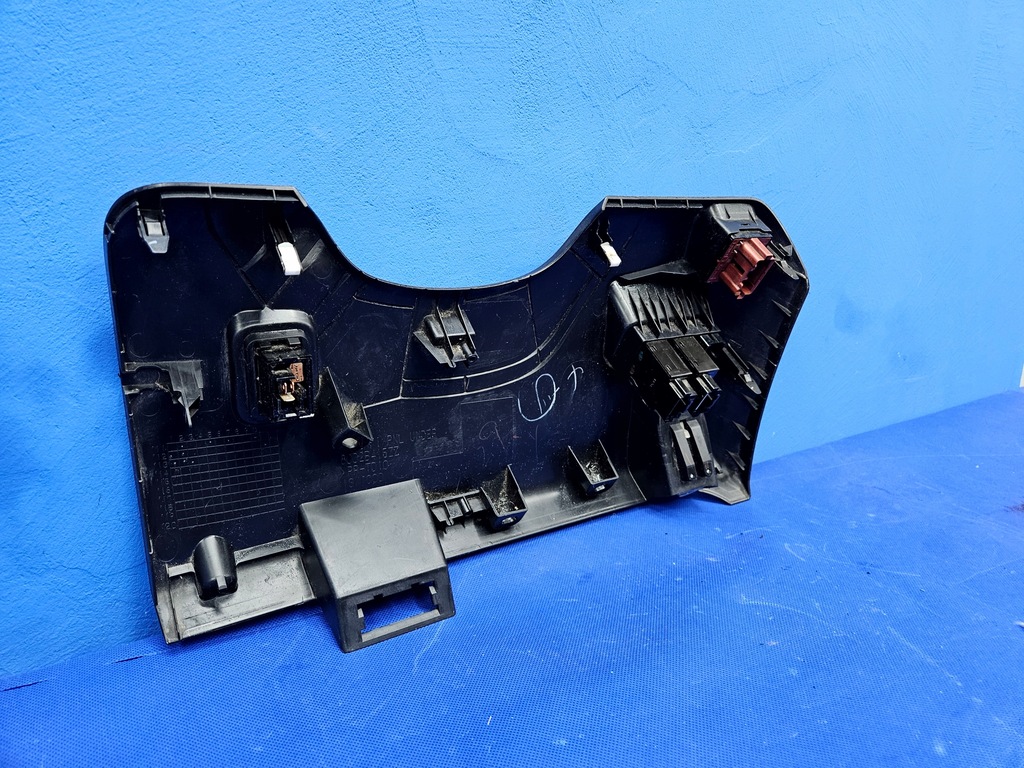 фото №8, Защита pod руль mitsubishi i-miev citroen c-zero ion 8002b415zz