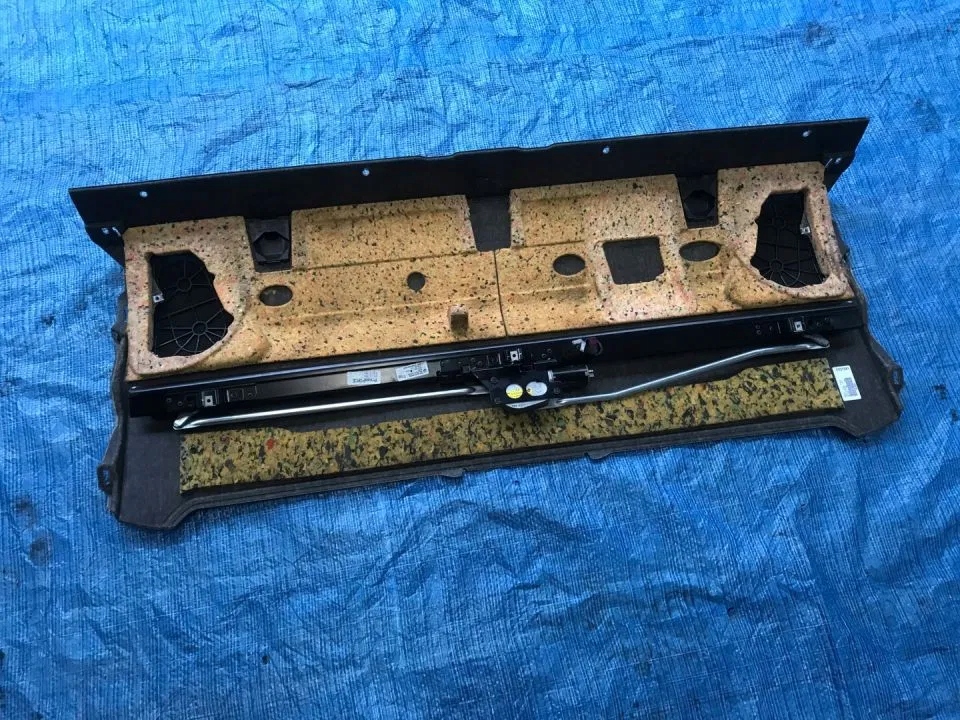 фото №2, Bmw f01 шторка електрична задня полиця