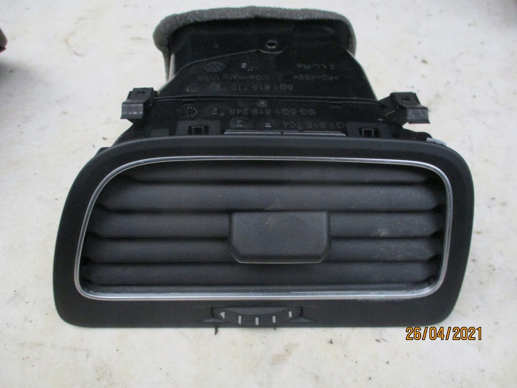 фото №1, Решётка обдув vw golf vii 5g1819704p