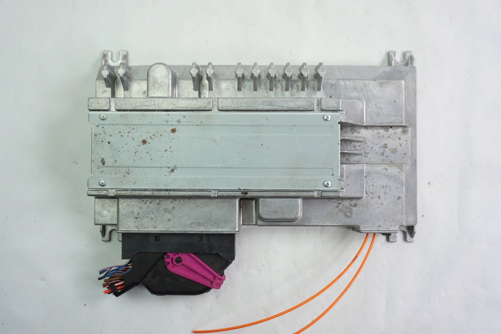 фото №1, Підсилювач аудіо skoda octavia 81a035223