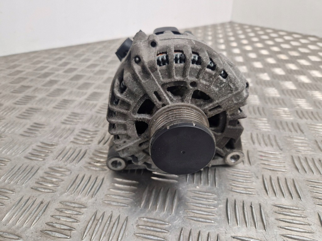 Citroen jumpy 2017 генератор Цена