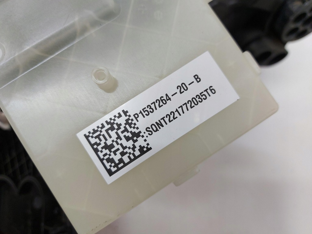 Tesla model y 2022 шланг модуль крышка зарядки зарядки европа  1505514-00-d в Украине