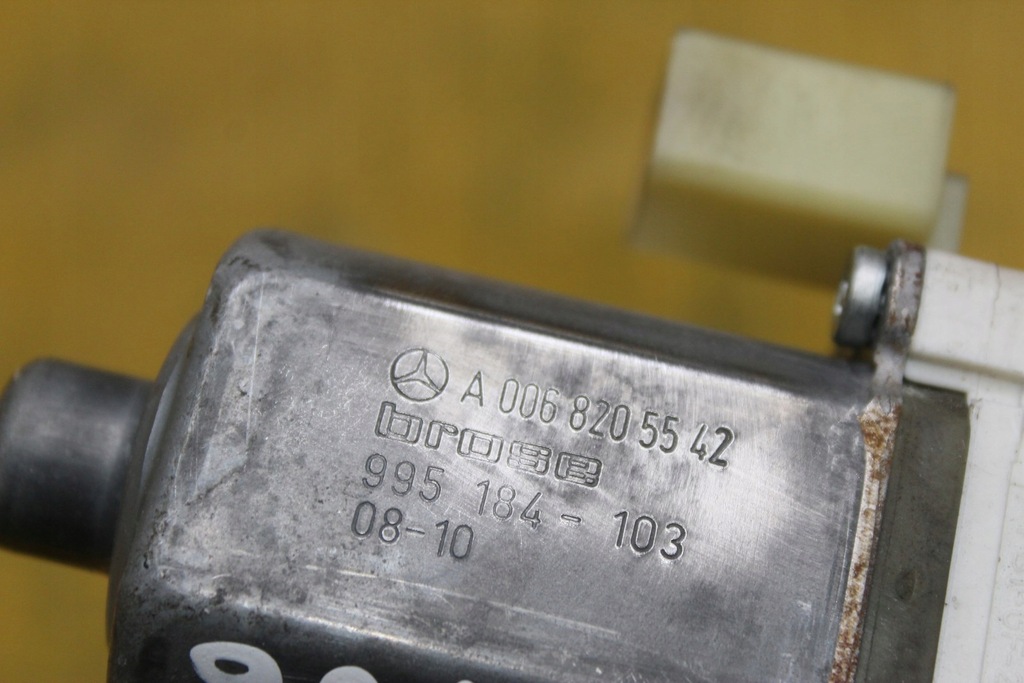 фото №6, Моторчик стекло правый перед vw crafter a0068205542