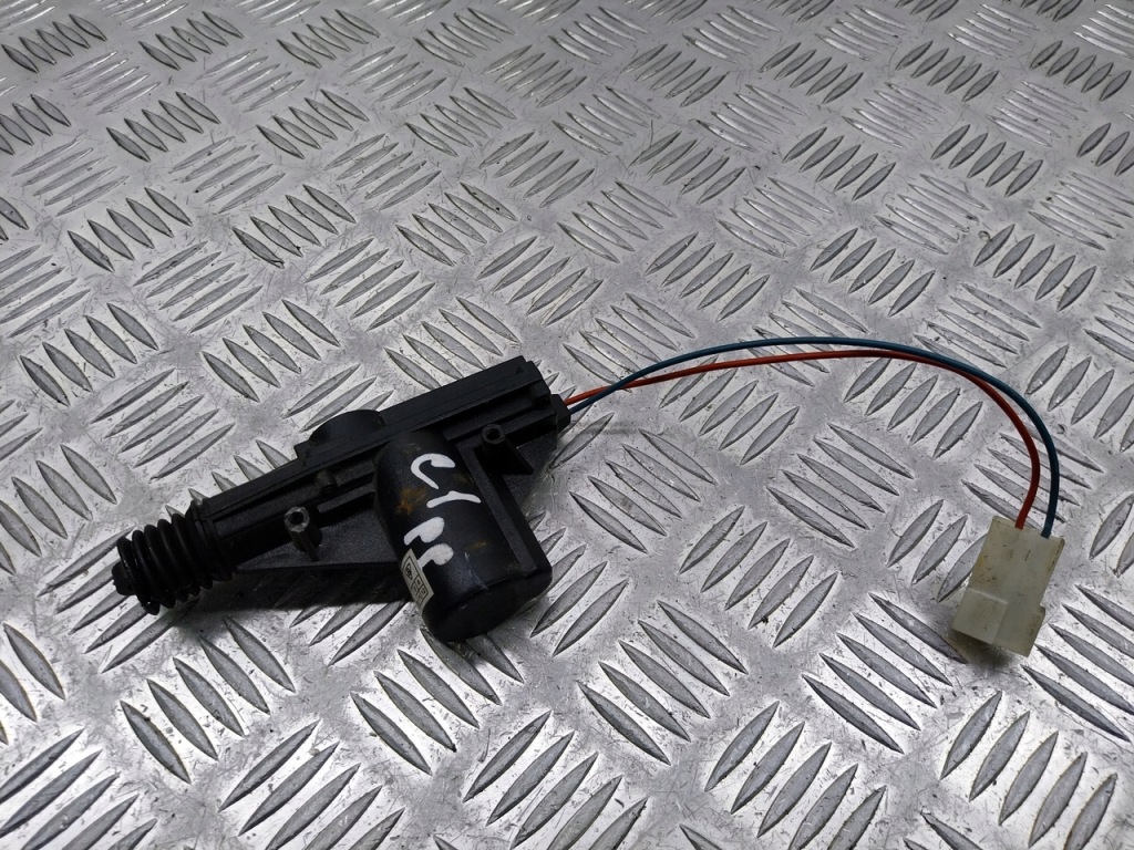 фото №1, Привод замка центрального правый перед citroen c1 1.0 68687