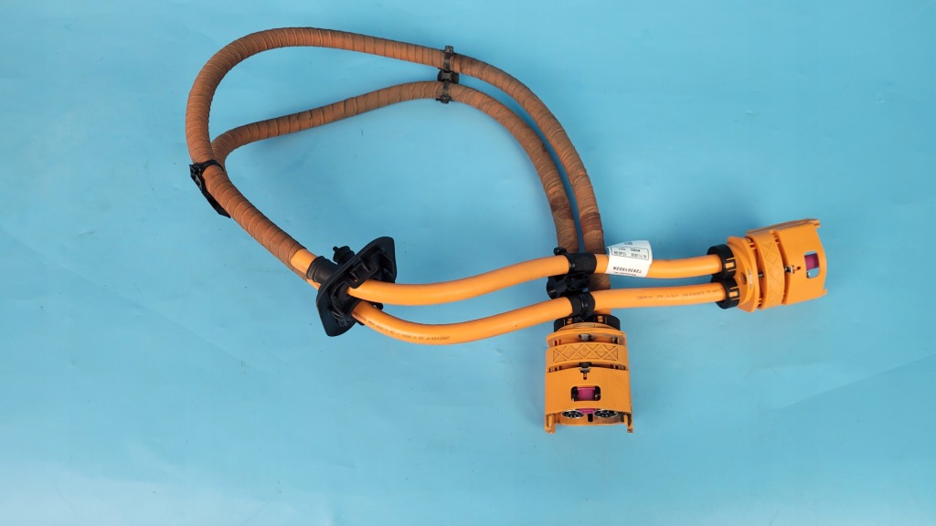 Купити Mercedes eqa 250 21r джгут кабель шланг wysokiego напруги a2435401013