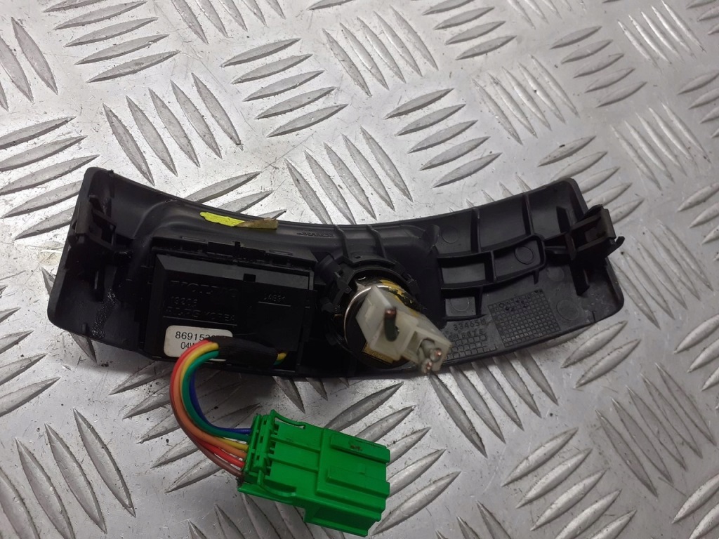 фото №3, Разъём прикуривателя volvo s40 ii 2.0.d 8686026