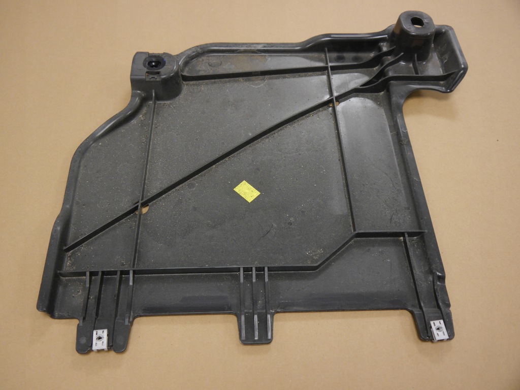 фото №1, Audi a1 82a захист підвіска 2q0825101a