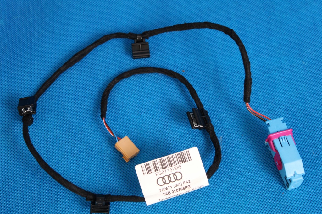 фото №1, Audi q3 lift 8u жгут дверь перед правый 8u0971036 2017r