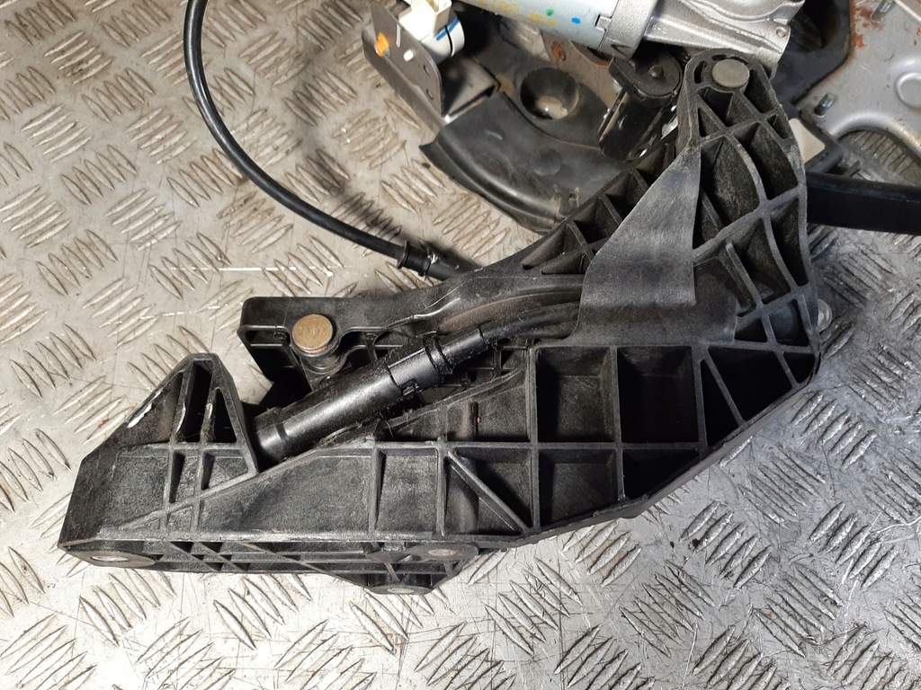 фото №14, Chevrolet silverado 12 механізм регулювання педалей