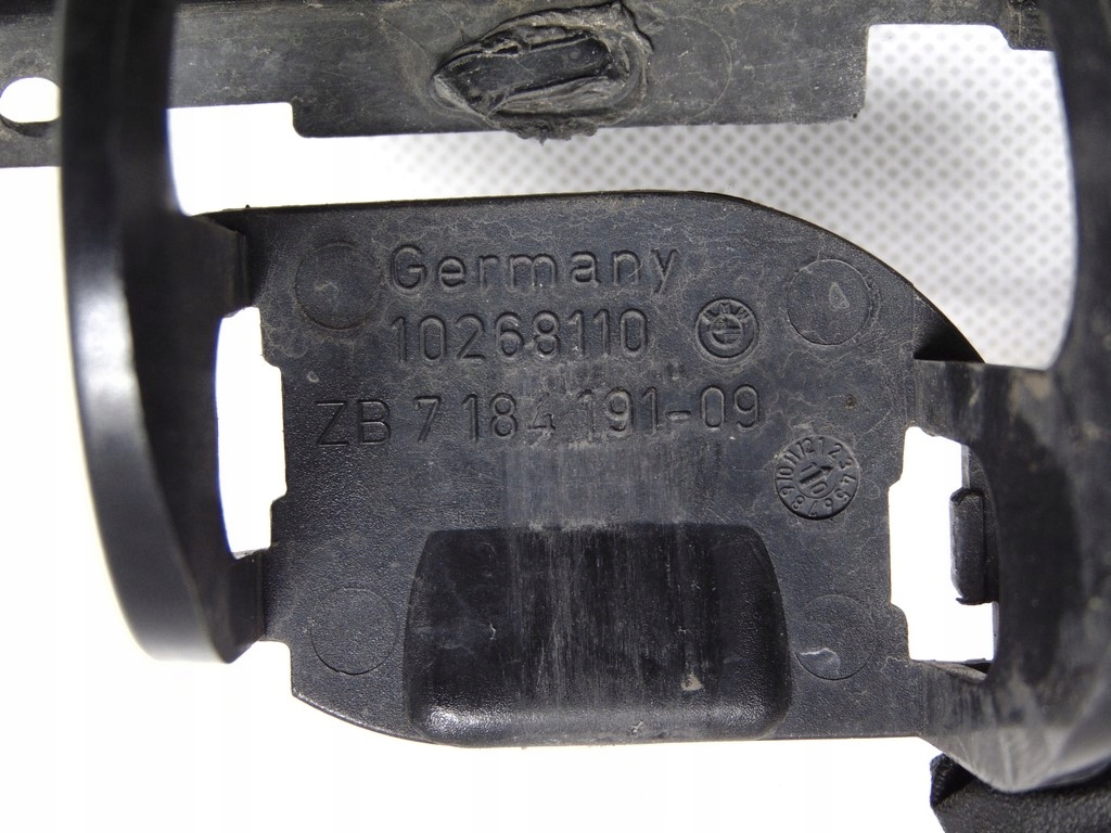 фото №6, Напрямна кронштейн кронштейн протитуманної фари бампера 7187779 bmw f01 f02 08- eu