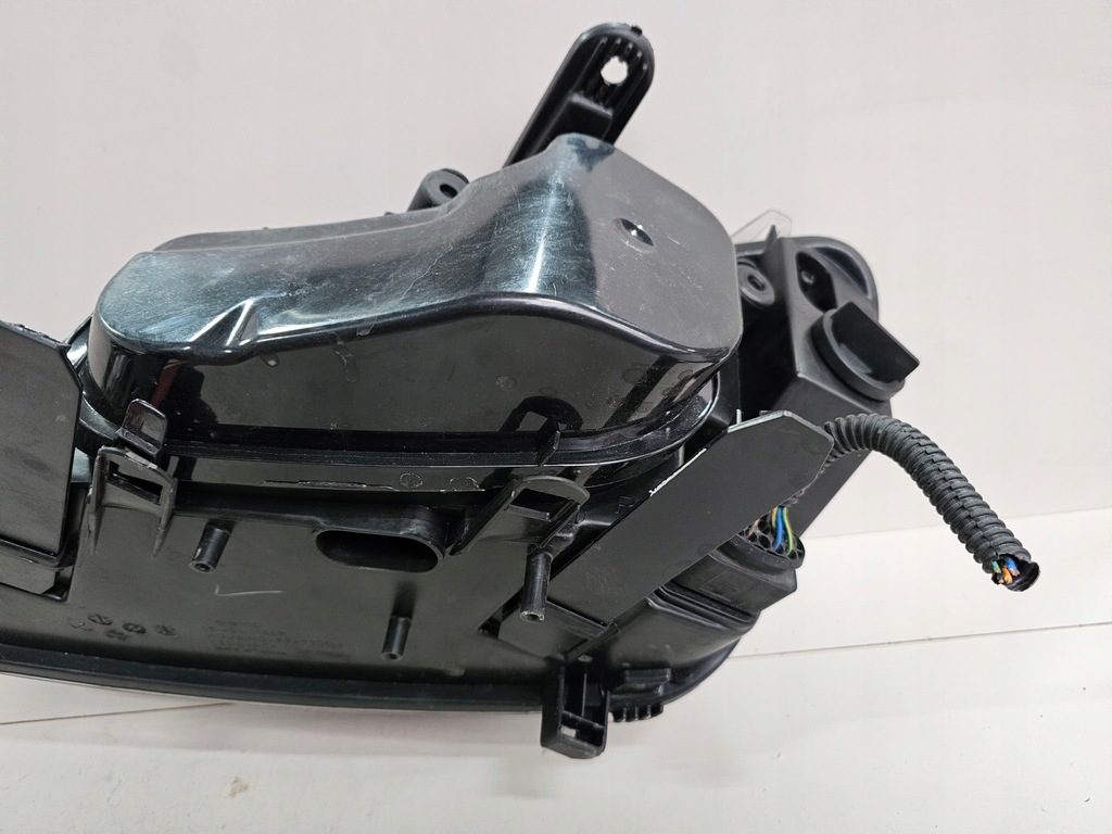 фото №8, Лампа перед передняя ford c-max mk1 1 i обычная europa