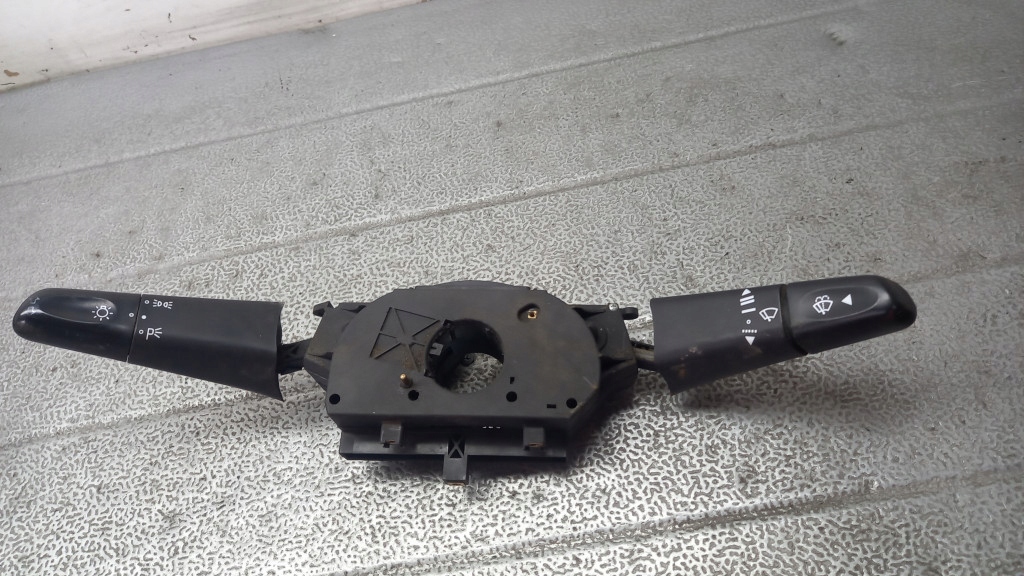 фото №1, Переключатель комбинированный mercedes benz vito w638 98r