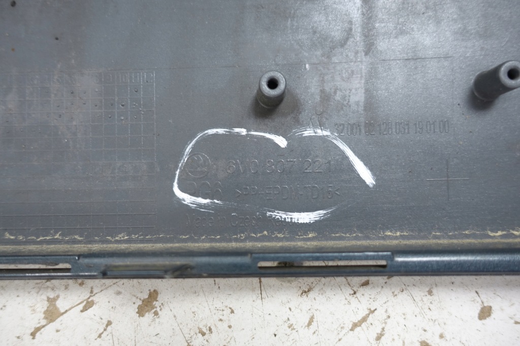 фото №13, Skoda fabia iii 6v 2014- бампер перед передний 6v0807221