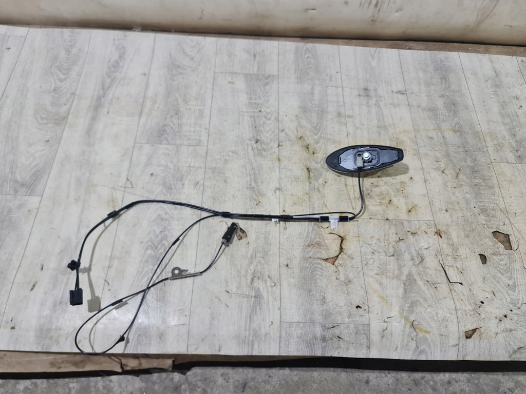 фото №6, Toyota corolla e21 sedan антенна плавник кровельная