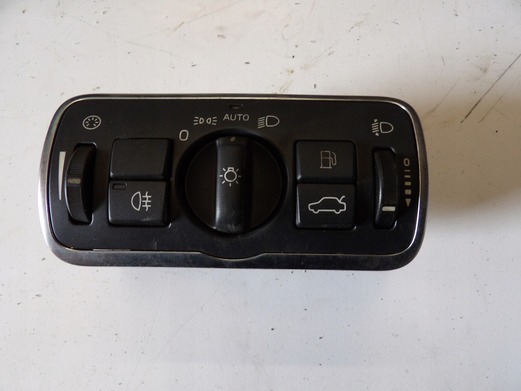 фото №1, Переключатель света 30739456 volvo xc60 lift