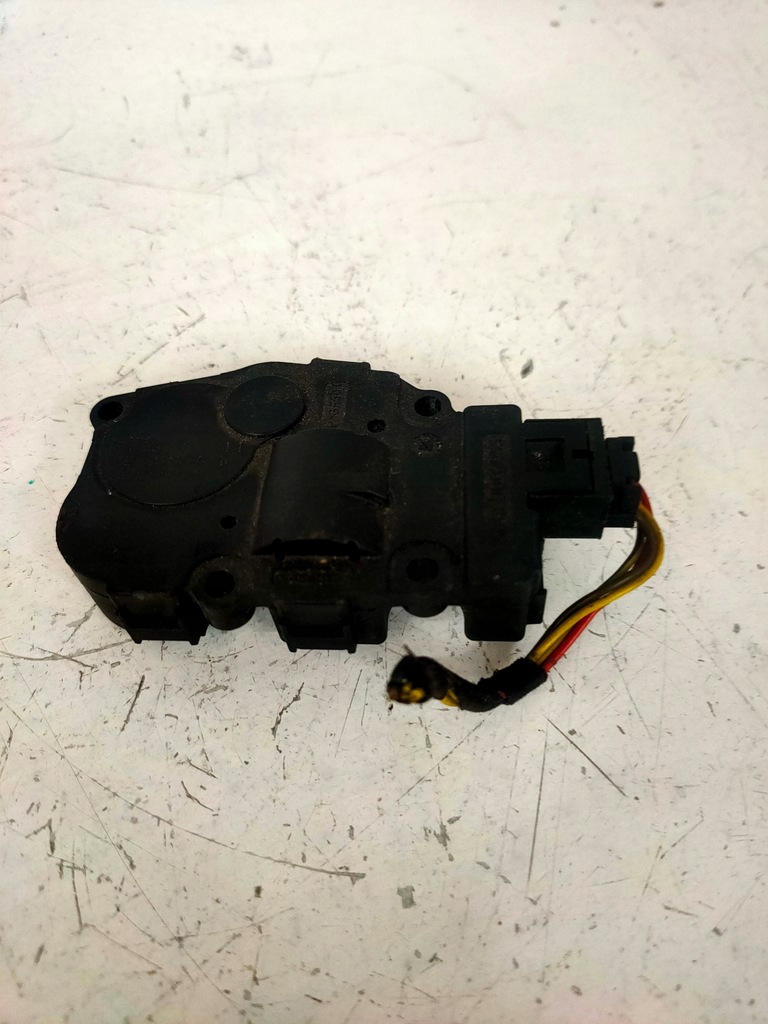 фото №1, Моторчик обдув bmw e90 x1 e84 efb332