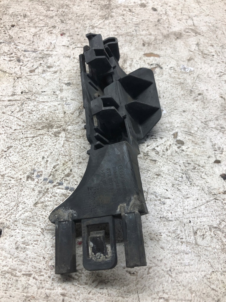 фото №1, A5 coupe направляющая бампера левый задний задняя 8t0807889