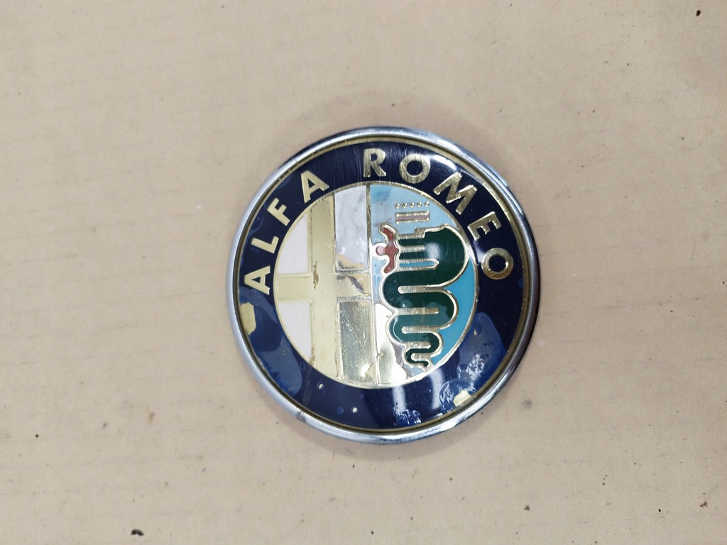 фото №1, Эмблема значок logo решетка бампера перед alfa romeo mito 2008-2016