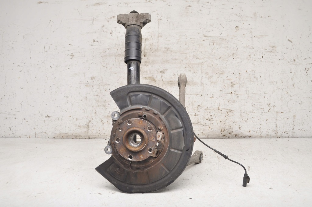 фото №1, Maserati ghibli iii 3.0d поворотный кулак правый задняя