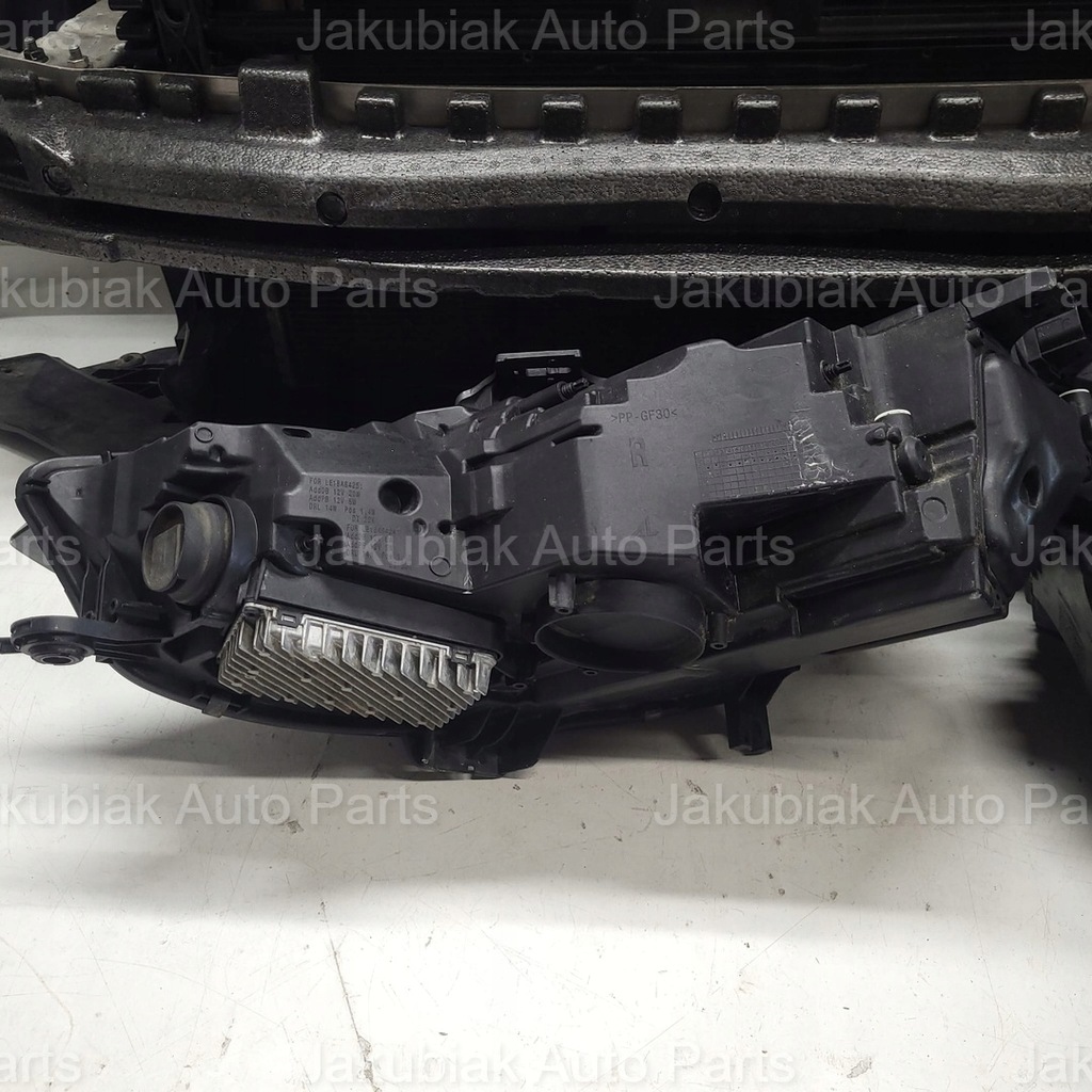 фото №10, Audi a4 b9 lift 8w капот kompletny перед капот лампа бампер