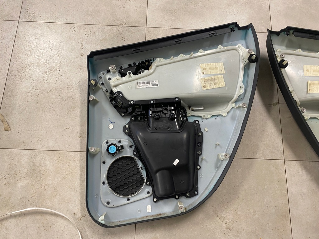 фото №14, Volvo xc60 обшивка оббивка двері комплект