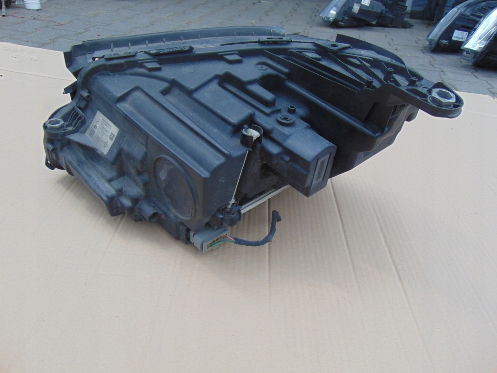 фото №3, Лампа права full led a2139069003 mercedes w213 performance