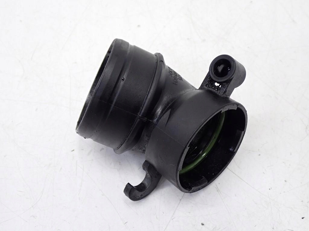 фото №1, Шланг труба повітрозабірник повітря патрубок 3c0129635 seat leon ii 1.6 tdi cay 10r