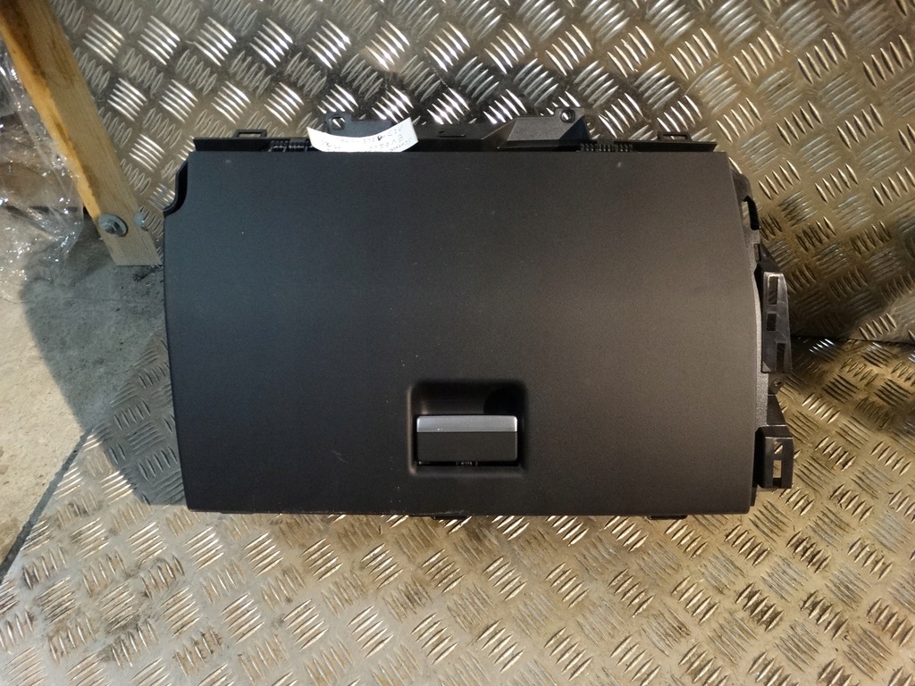 фото №1, Idealny бардачок пасажира range rover evoque 1