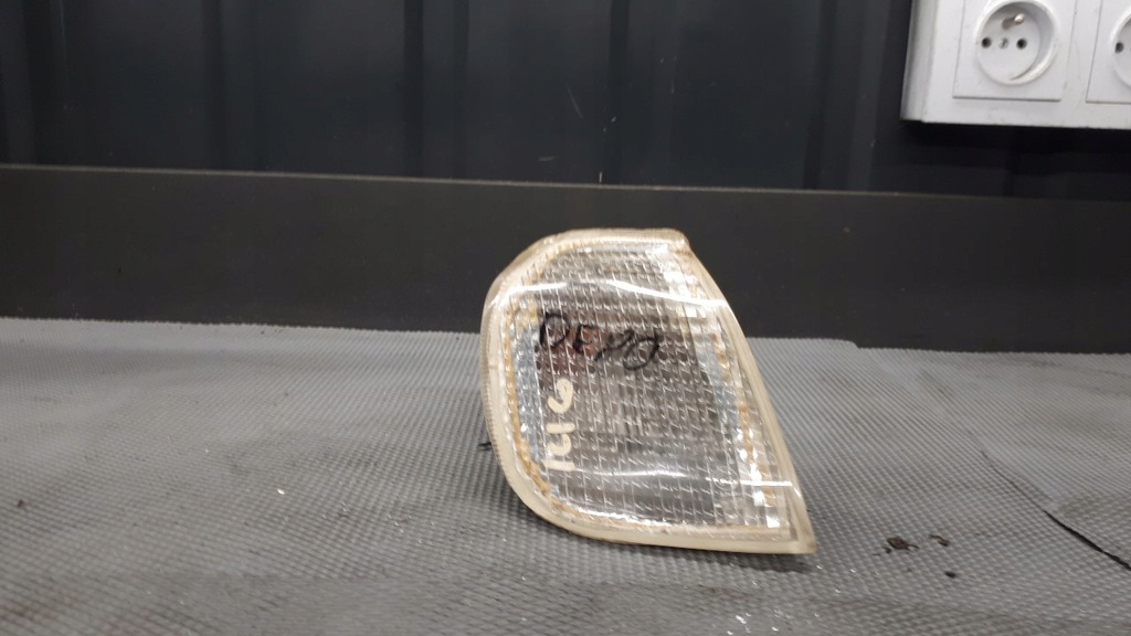 фото №1, 143242r поворотник правий alfa romeo 146 depo