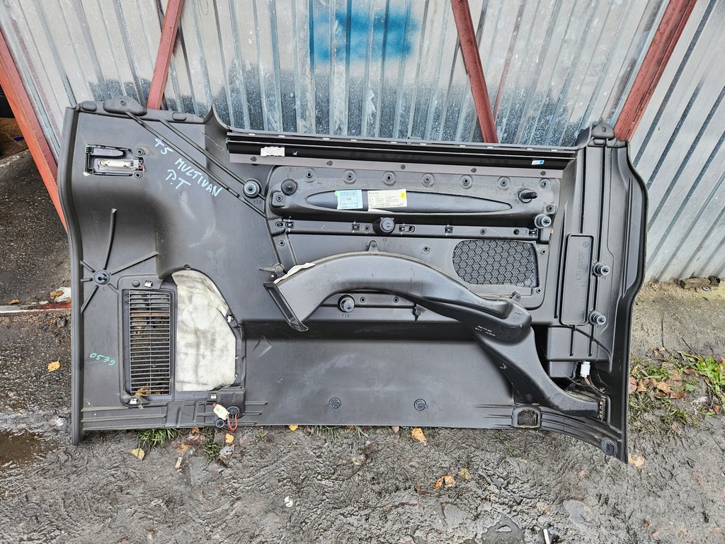 фото №6, Обшивка правый задняя шторка vw t5 multivan