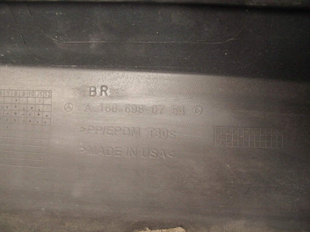 Поріг накладка поріг ліва mercedes ml w166 a1666980754 Оригінал