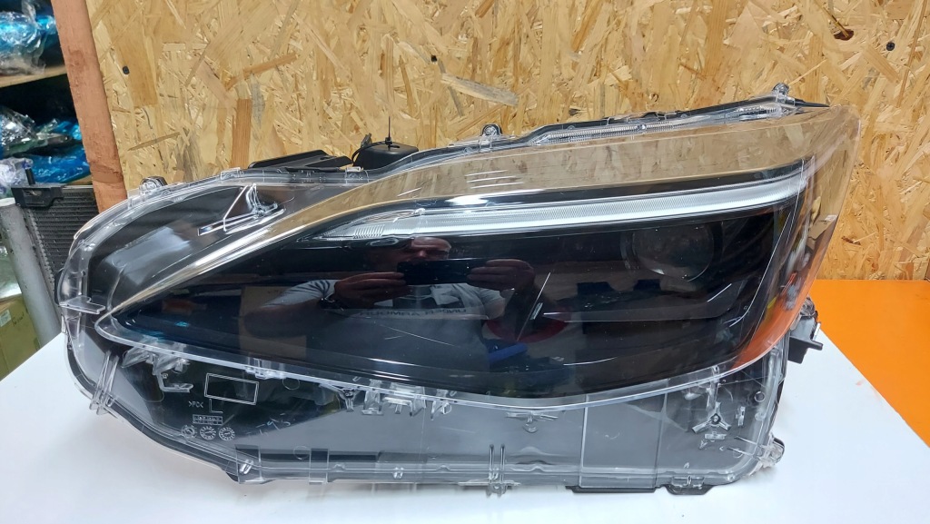 фото №1, Лампа ліва лівий l перед передня toyota yaris cross 22 23 24 led 0d-312