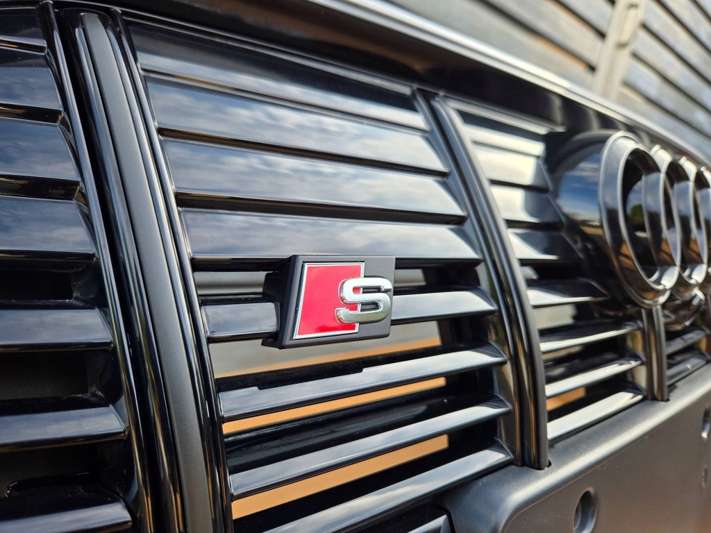 Audi e-tron s перед комплектний  lz7g капот фари радіатор бампер крила Київ