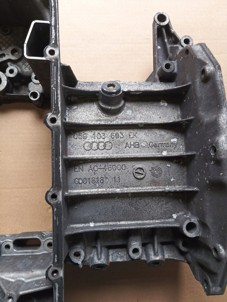Основа картера масляний 059103603ek audi Ціна