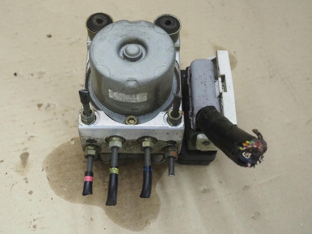 фото №11, Mazda demio 00r 1,5 блок керування насос abs d269437a0