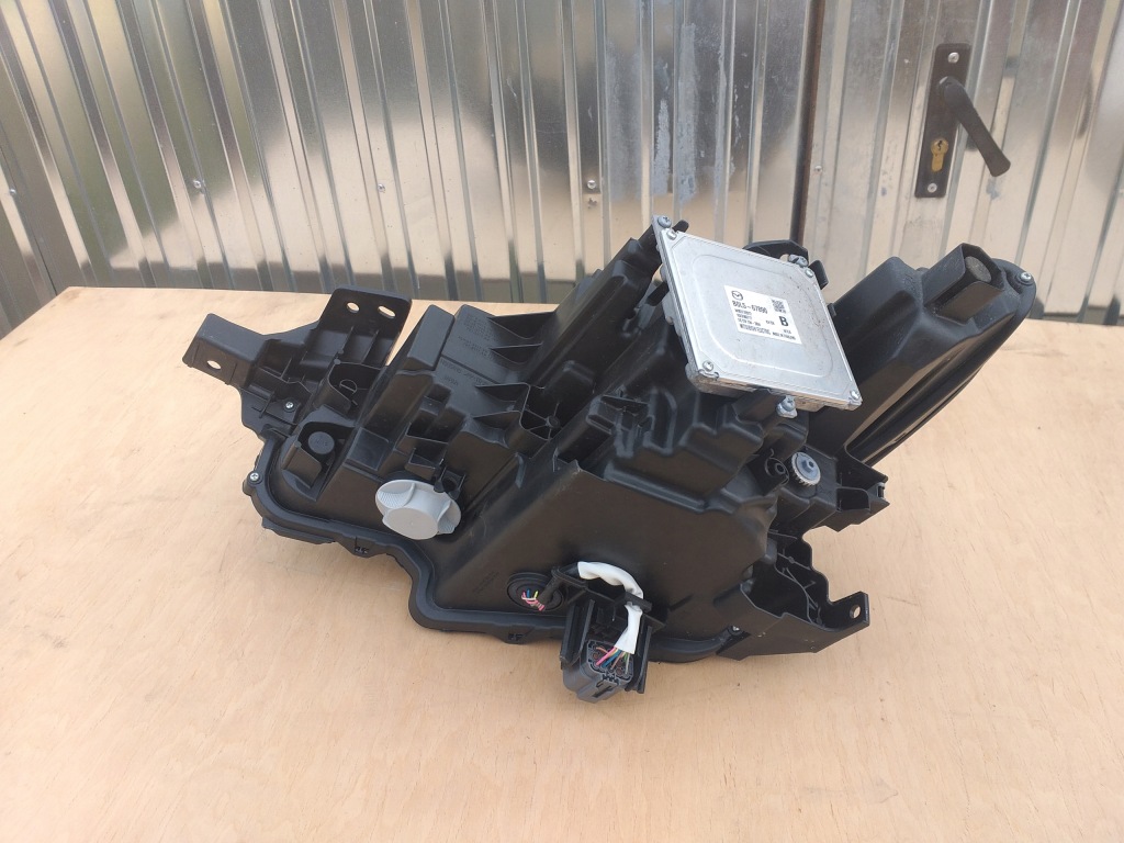 фото №5, Mazda 3 лампа правый перед full led 19-