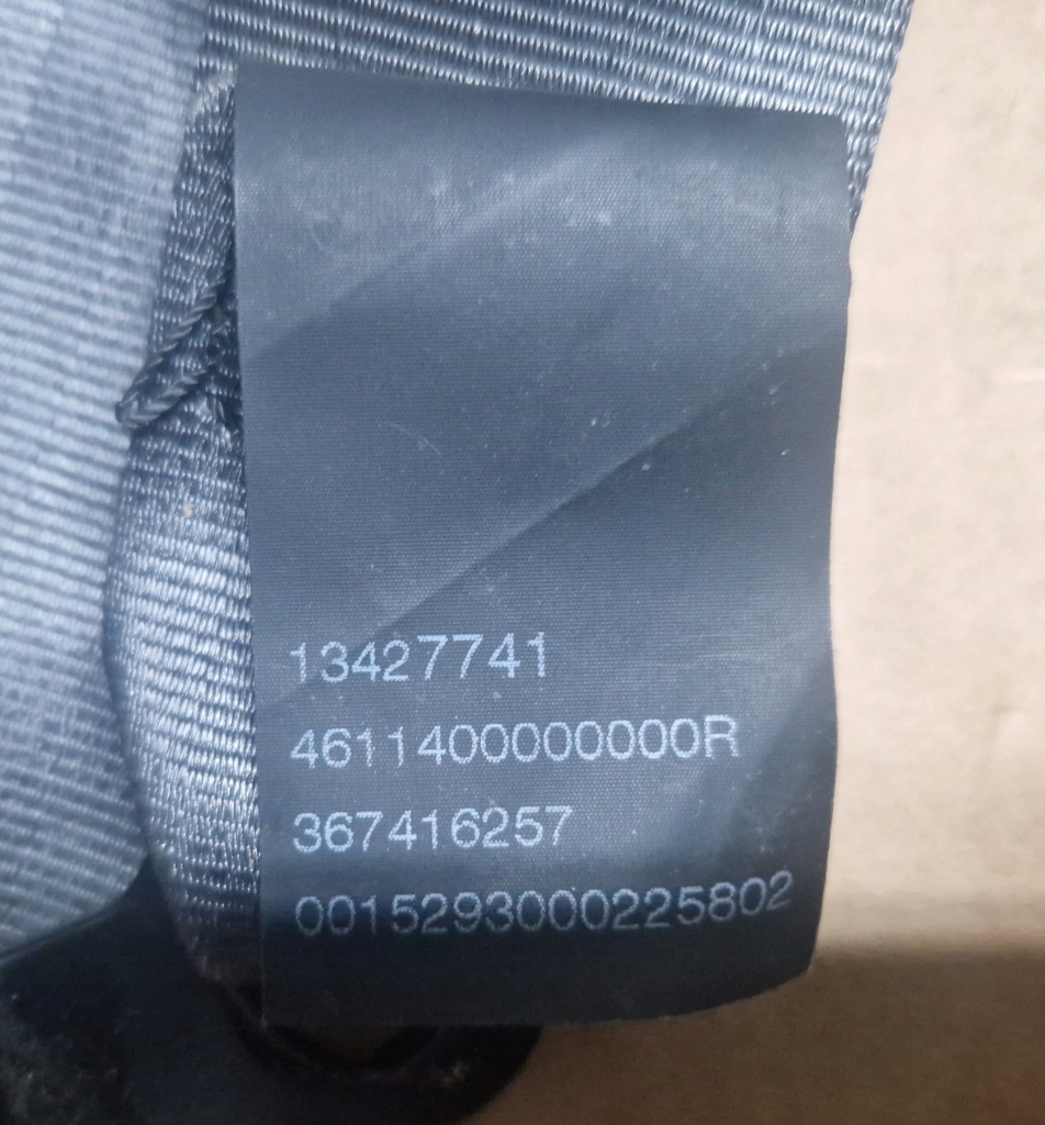 Opel corsa e ремни ремень перед передние левое  правый  13427741 13427740 gm l r Киев